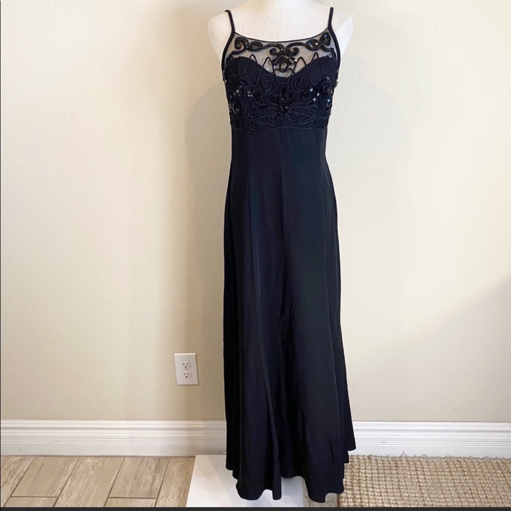 Cache Mesh & Sequin Evening Dress (10)